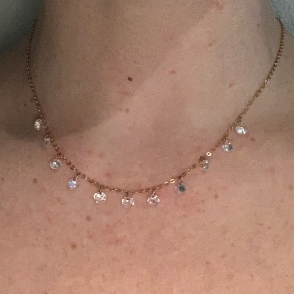 New Gold Necklace with Cubic Zirconia Jewels - Picture 3 of 3